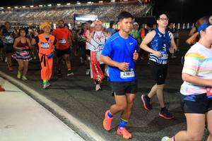 BIB: 
                            <button type="button" onclick="openModal(24064515)" class="btn btn-primary btn-sm float-right btn-popup" data-toggle="modal" data-target=".modal-high-quality">
                        <i class="fas fa-shopping-cart"></i> Add to Cart
                    </button>
                                            <button type="button" onclick="isThisMe(24064515, true)" class="btn btn-success btn-sm float-right btn-popup btn-isme hidden" data-toggle="tooltip" data-placement="bottom" title="นี่คือรูปของคุณใช่ไหม คลิกที่นี่เพื่อเอาเข้าอัลบั้ม">
                        <i class="fas fa-plus"></i> Add to album
                    </button>
                    <button type="button" onclick="isThisMe(24064515, false)" class="btn btn-warning btn-sm float-right btn-popup btn-isnotme hidden">
                        <i class="fas fa-ban"></i> Remove from album
                    </button>